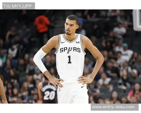 文班亚马新赛季表现惊艳场均数据引领最佳新秀争夺战