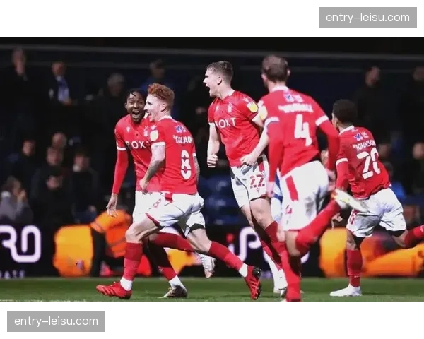 英超降级区混战：热刺、狼队、诺丁汉森林的生存博弈